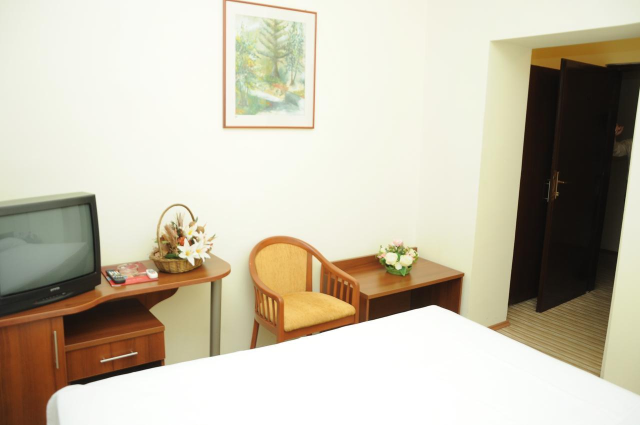 Hotel Shirok Sokak Bitola Exterior foto